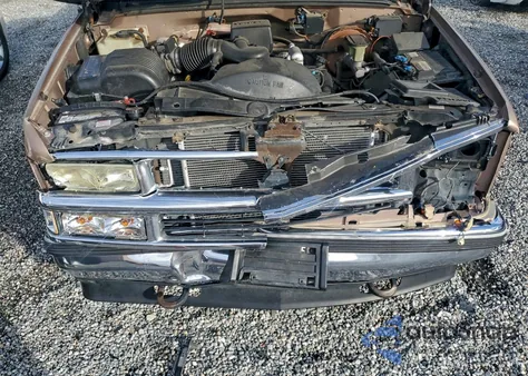 1997 Chevrolet Gmt-400 K1500 z USA, uszkodzony, nr VIN 2GCEK19R3V1142202